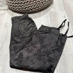 Fashion Nova Black Floral Ankle Pants